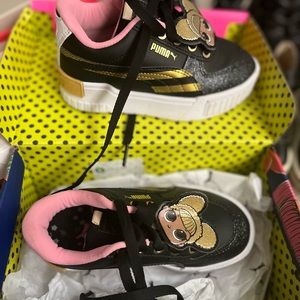 Puma’s “LOL” toddler girls  size 11